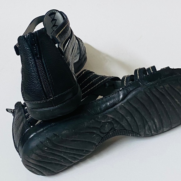 Gladiator look sandals - Picture 3 of 3